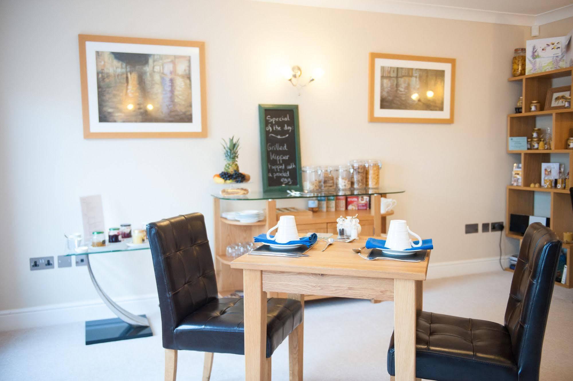 Homelands Apartment Cheltenham Bagian luar foto