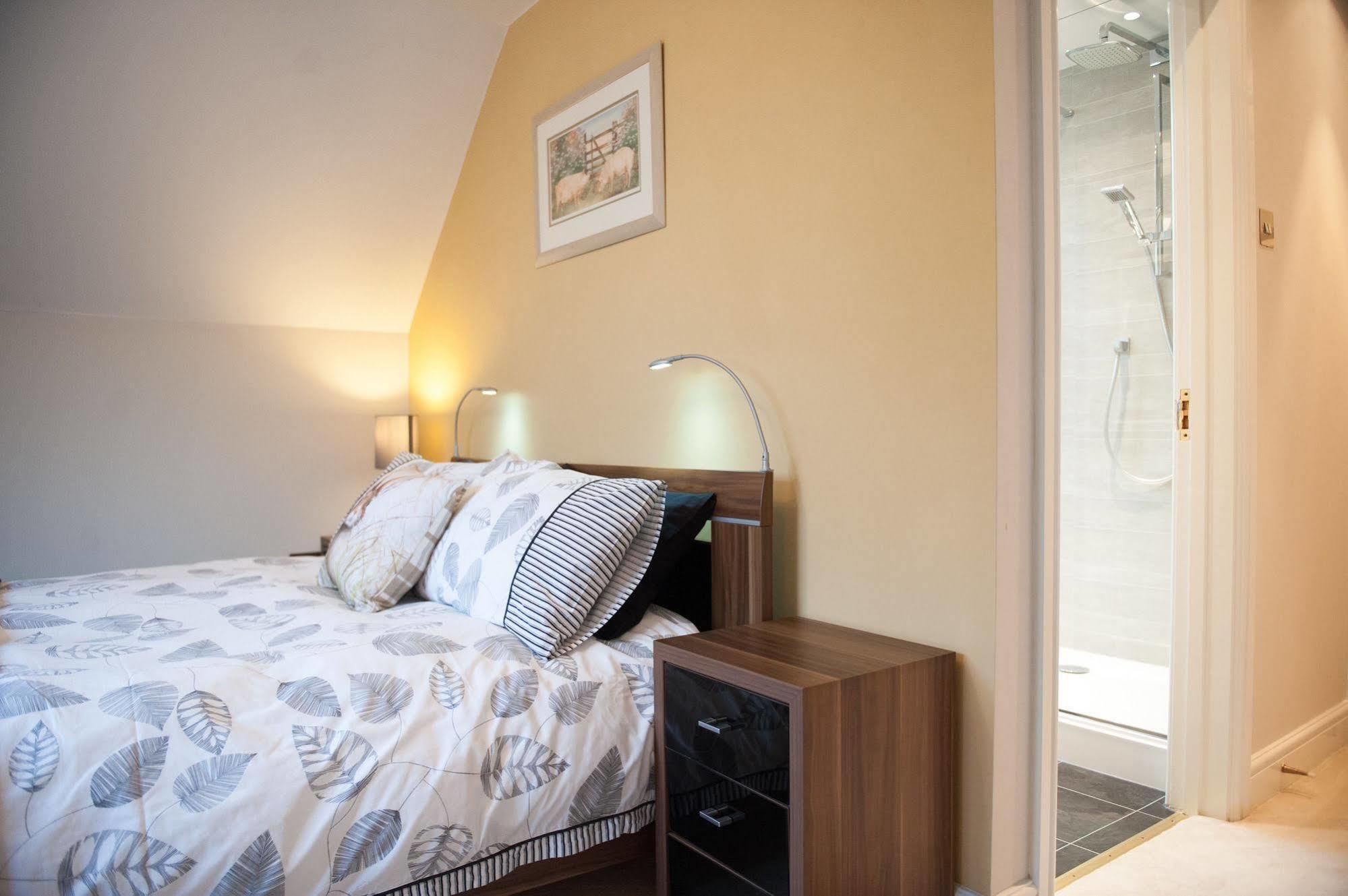 Homelands Apartment Cheltenham Bagian luar foto